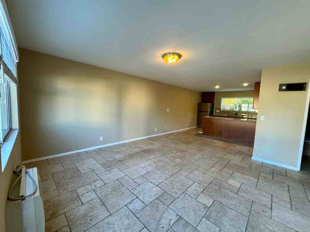 Spacious Remodeled Apartments With parking and Air conditioning - Photo 4 of 22