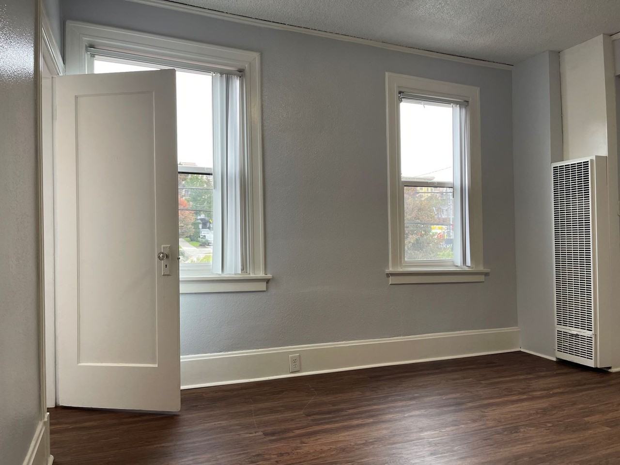 Scandia Mignon Apartment Homes - Photo 5 of 50