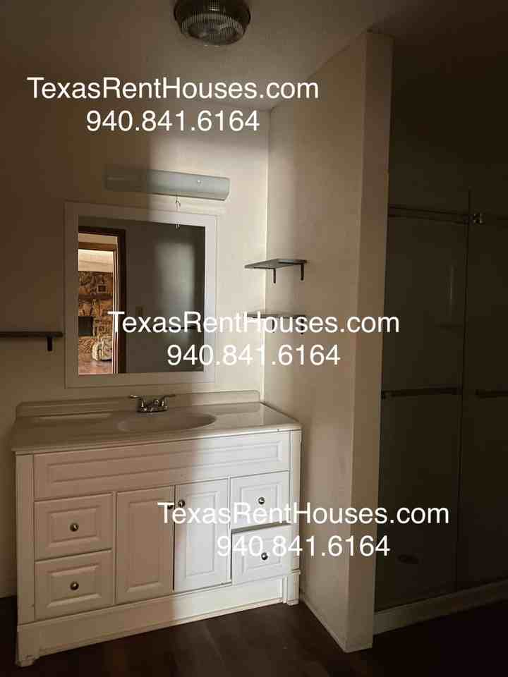 1207 North Reynolds Avenue - Photo 3 of 4