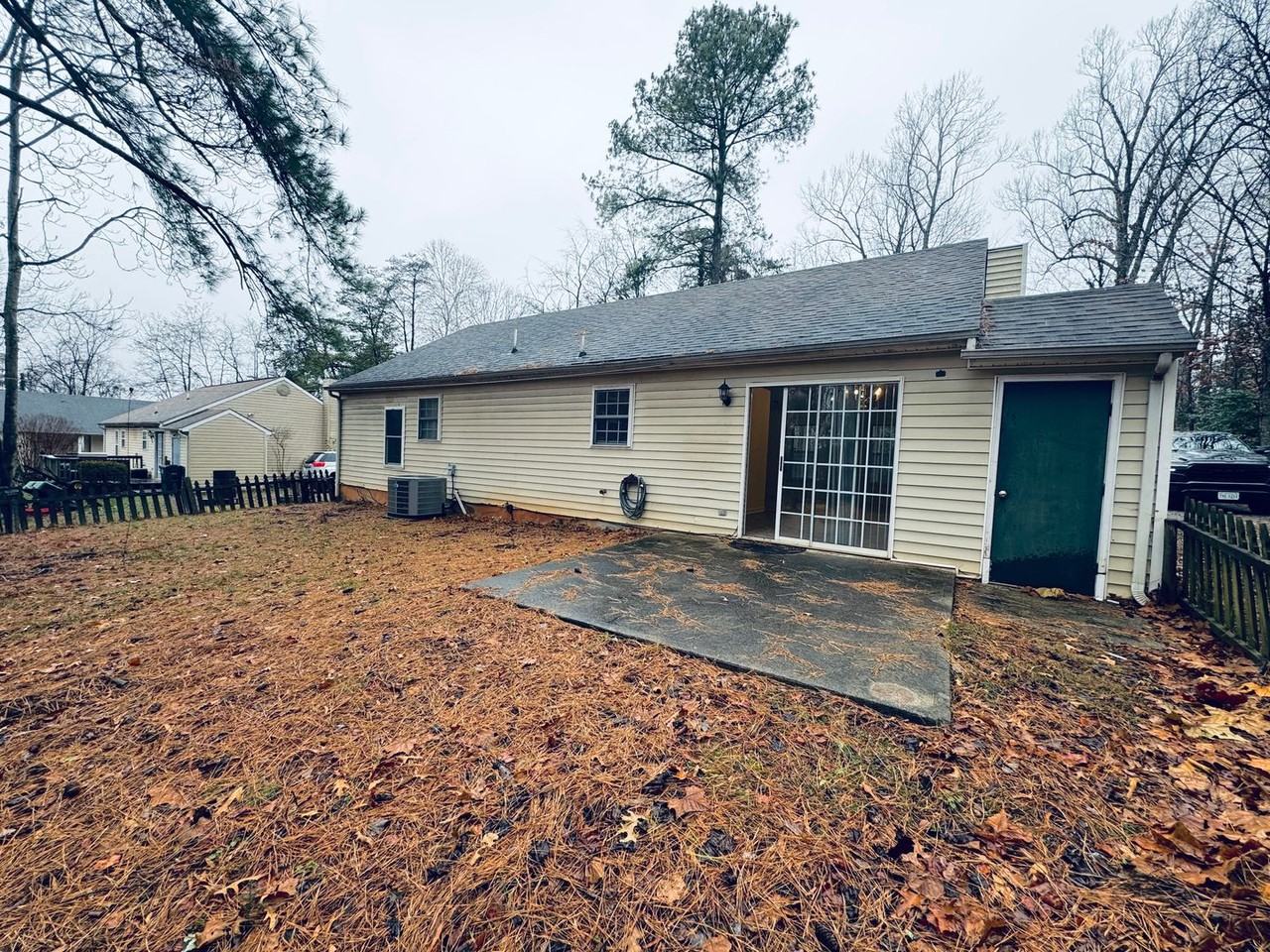 205 Wiggington Rd - Photo 2 of 14