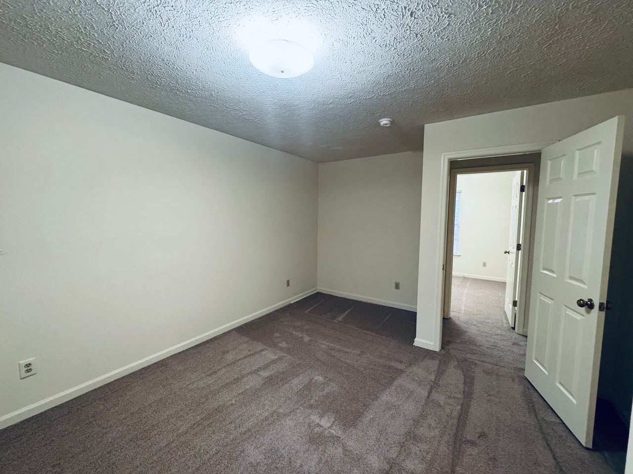 205 Wiggington Rd - Photo 7 of 14