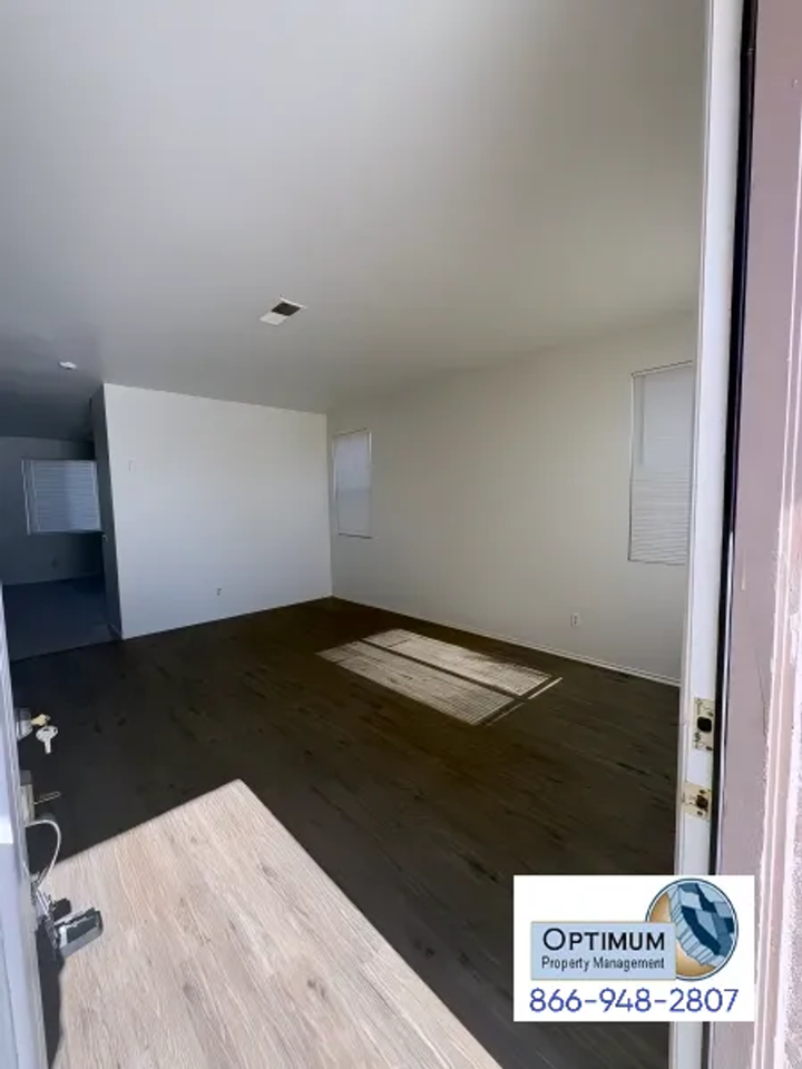 15952 Greyrock Street - Photo 3 of 44