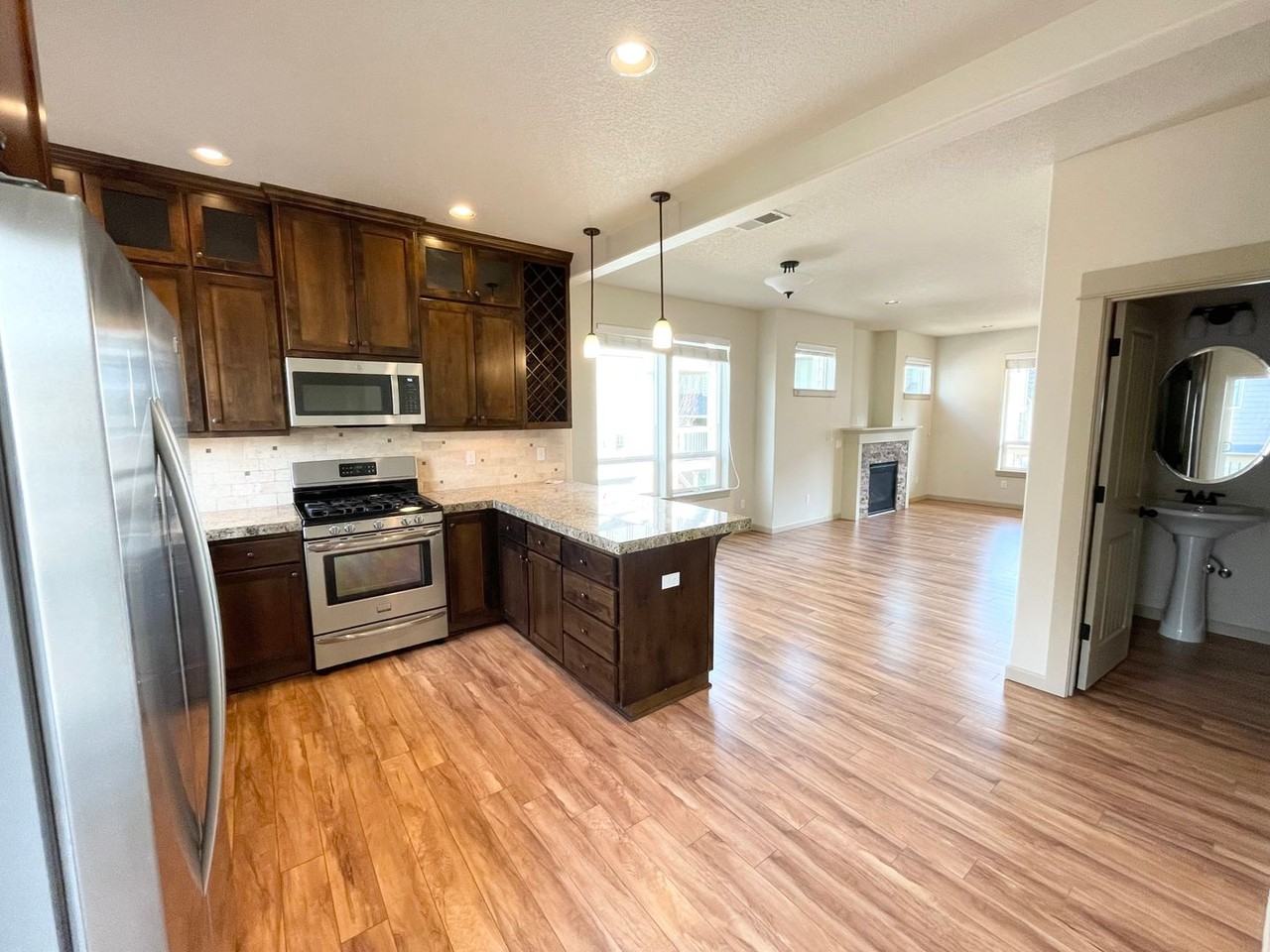 7746 Ne Julie Ann Ln - Photo 3 of 33