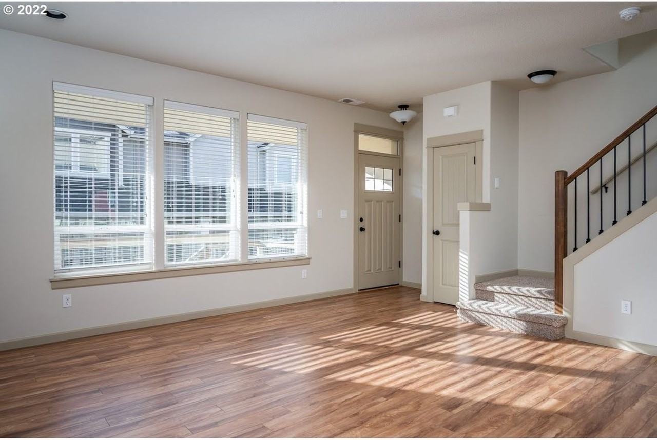 7746 Ne Julie Ann Ln - Photo 6 of 33