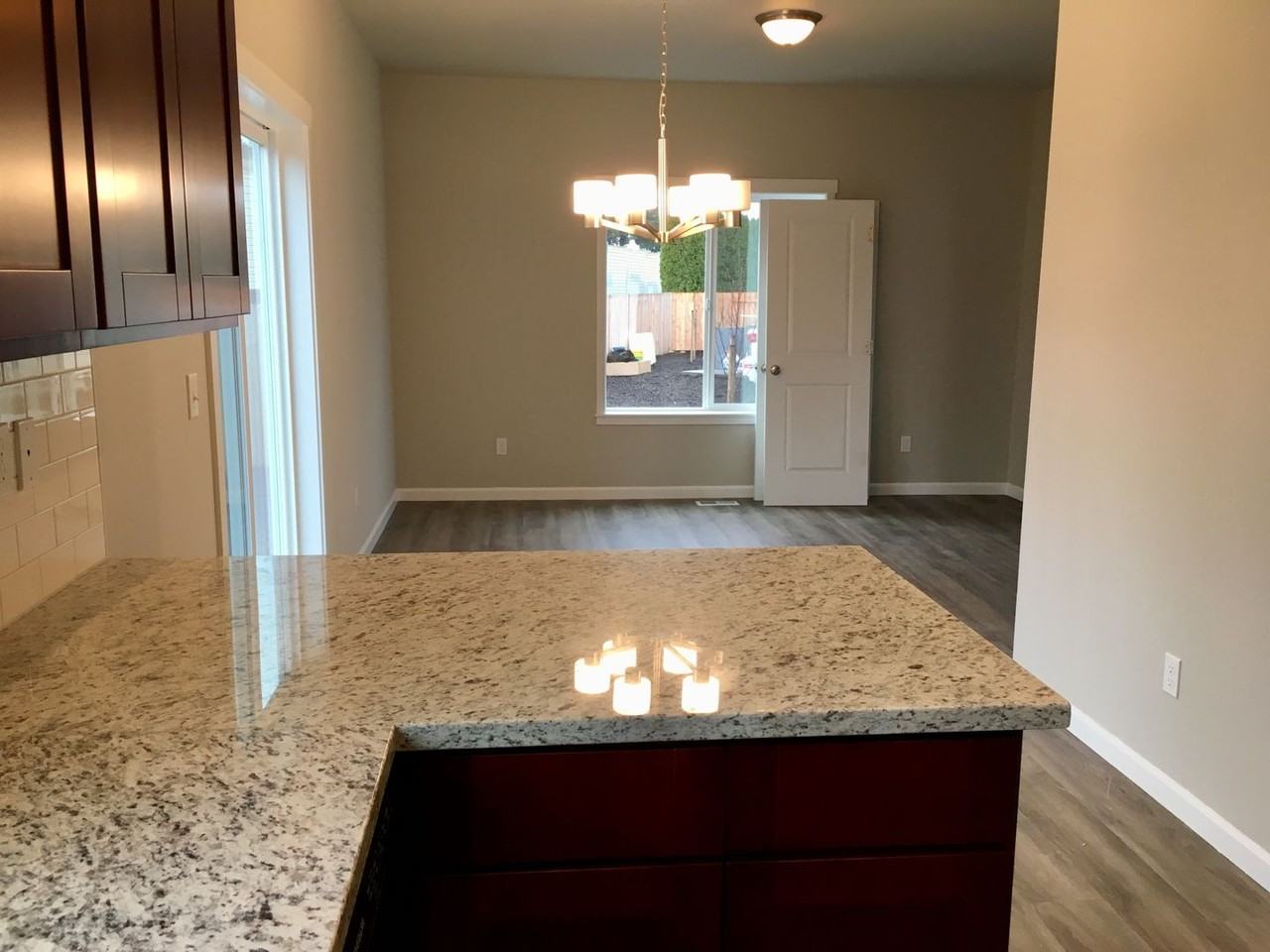 8986 Se Harney Ct - Photo 4 of 21