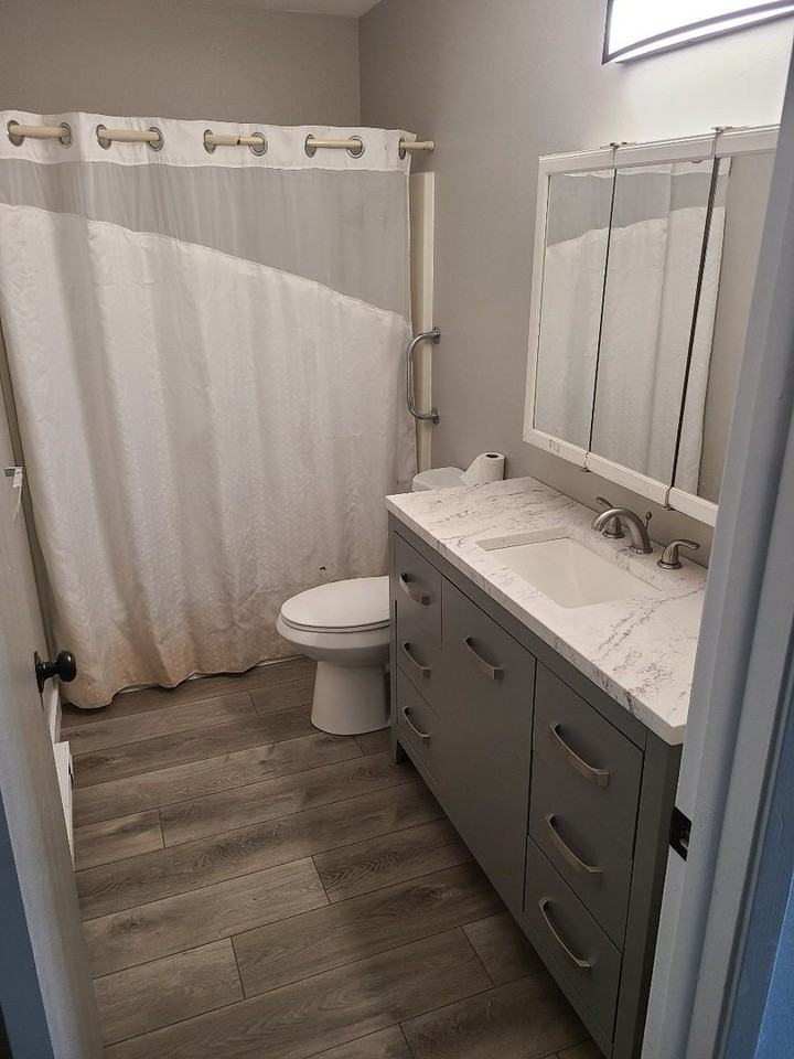 1036 12th St #1 - Photo 5 of 15