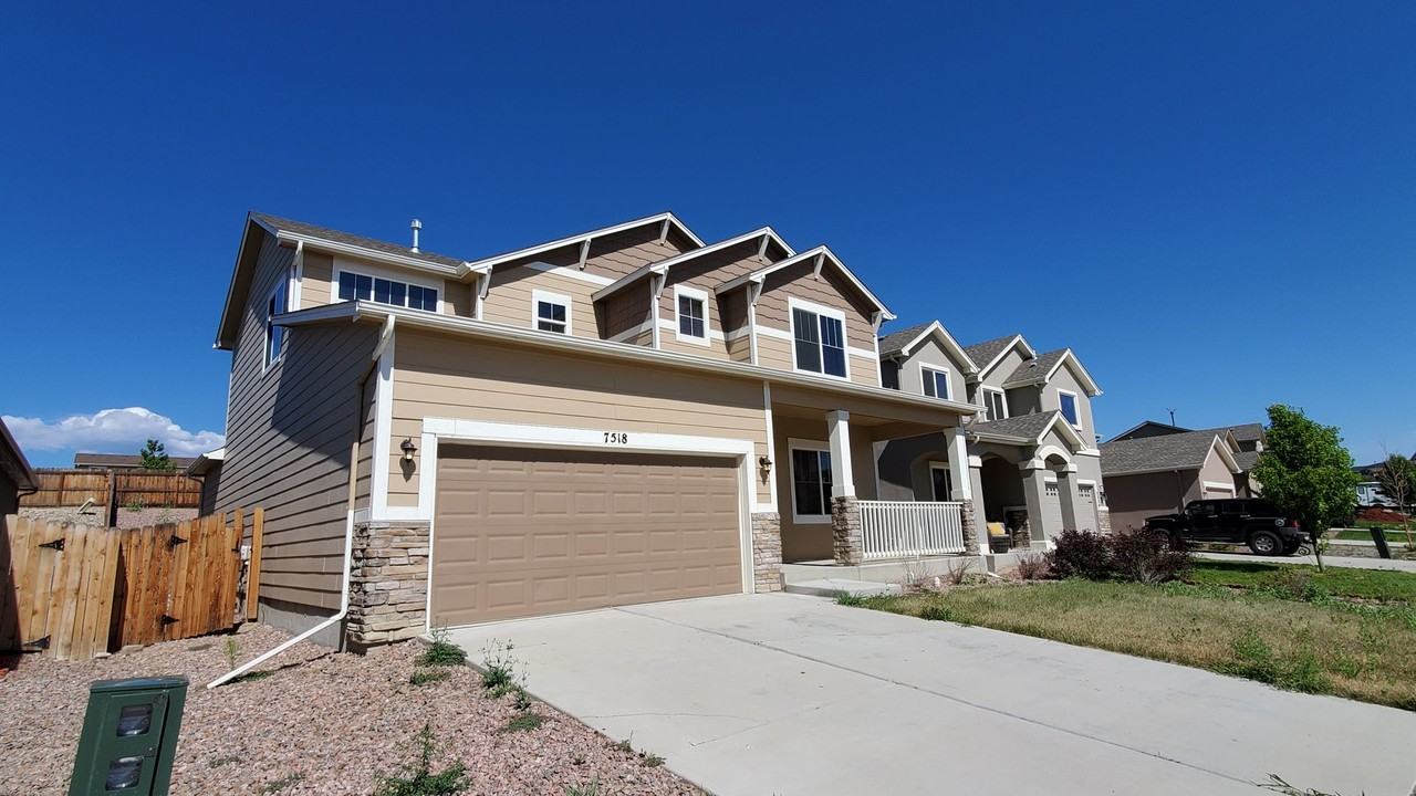 7518 Dutch Loop - Photo 2 of 33