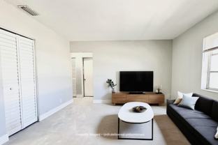 1007 W. Prospect Road - Photo 1 of 1