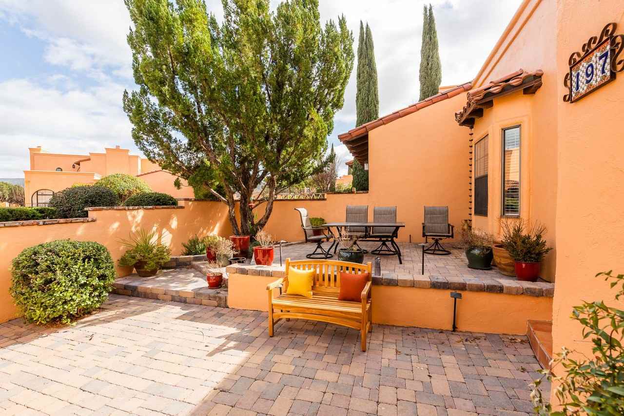 197 Ridge Trail Drive - Photo 4 of 37