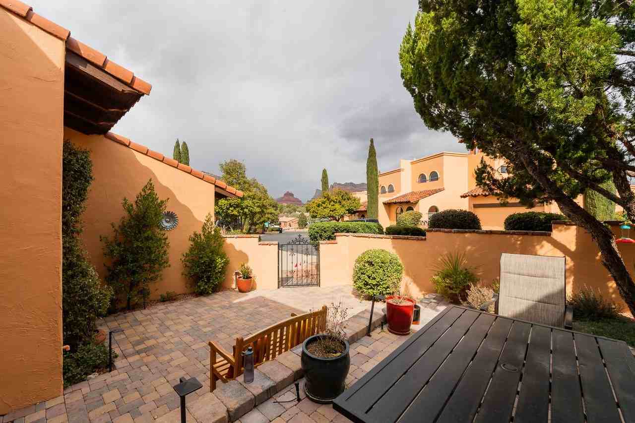 197 Ridge Trail Drive - Photo 5 of 37