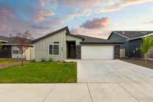 featured image of 4394 W Sunny Cove St