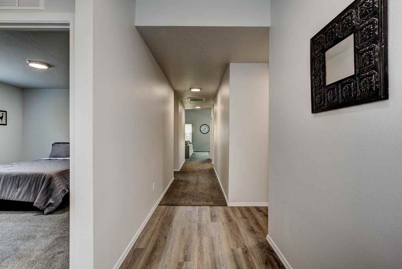 4394 W Sunny Cove St - Photo 5 of 37