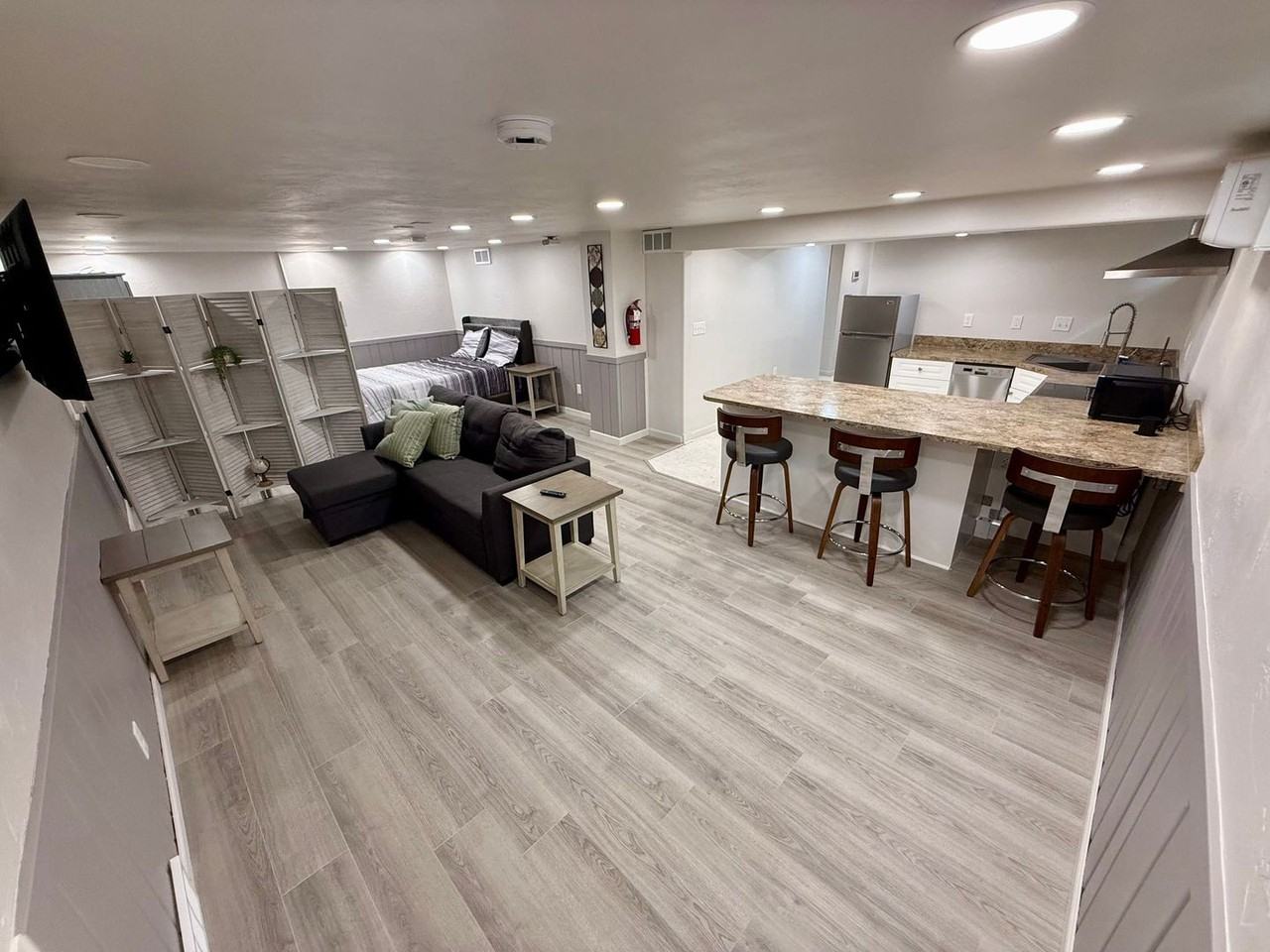 532 Bryden Avenue - Photo 2 of 17