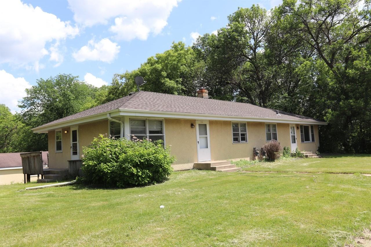 2752 White Bear Ave N - Photo 4 of 18