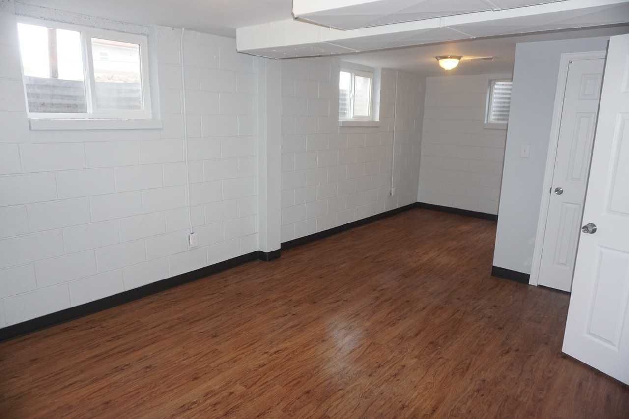 8989 E 12th Ave - Photo 4 of 12