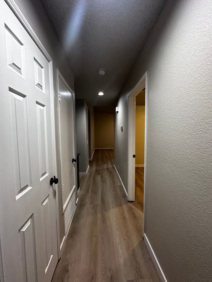 1026 James Ct - Photo 4 of 7