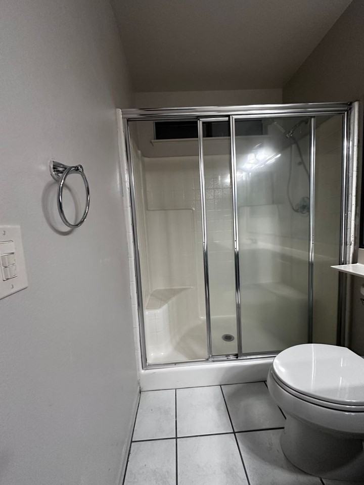 1026 James Ct - Photo 7 of 7