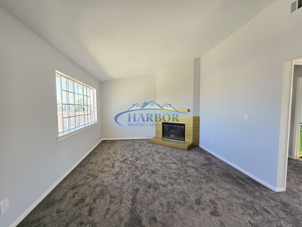 855 West 2nd Street #B - Photo 2 of 17