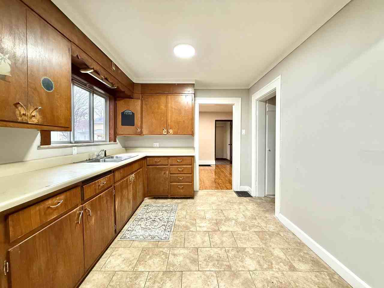 918 Hamilton Ave - Photo 7 of 20