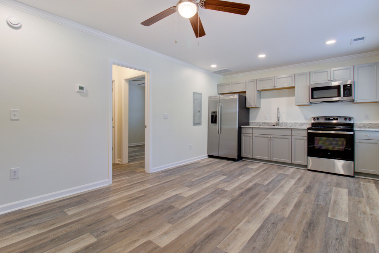 1915 Cherokee St - Photo 5 of 19