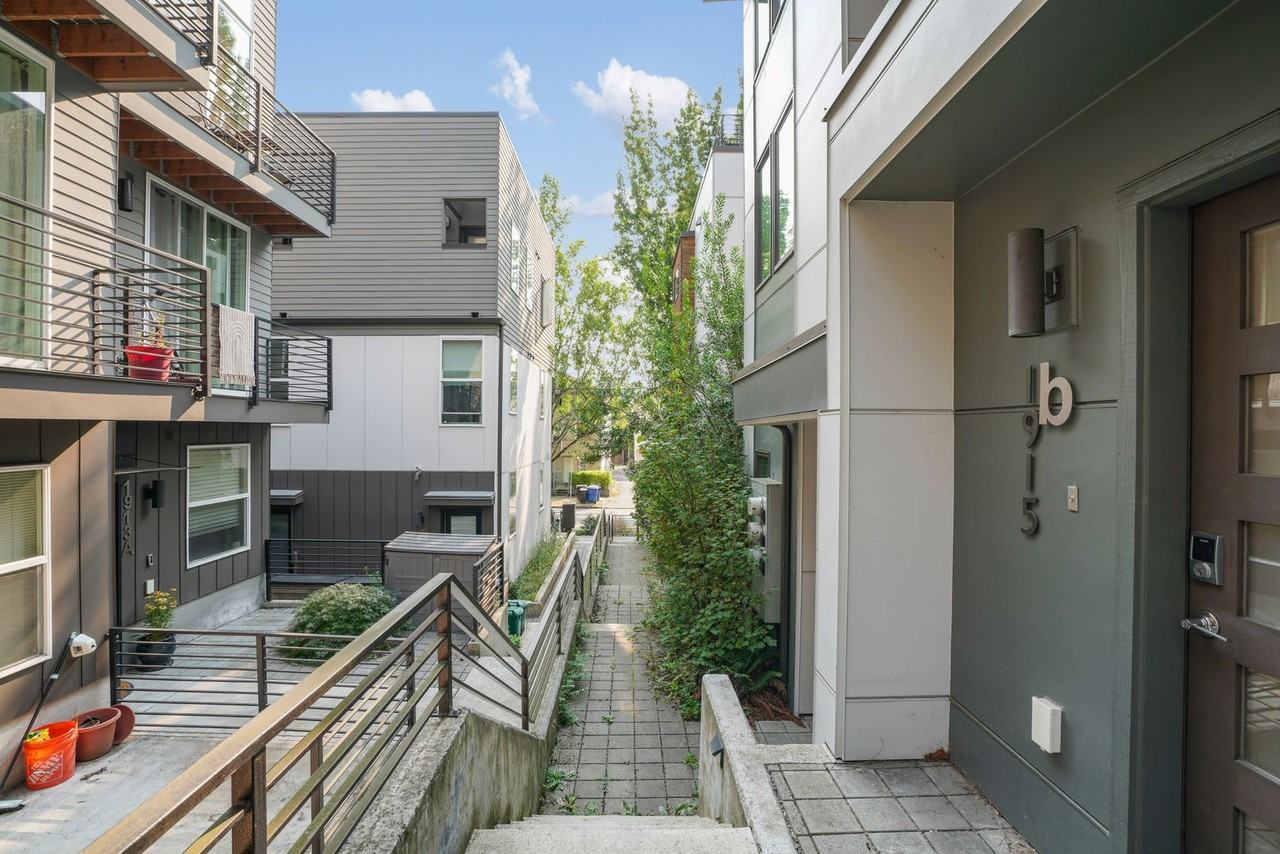 1915B 15th Ave S - Photo 2 of 20