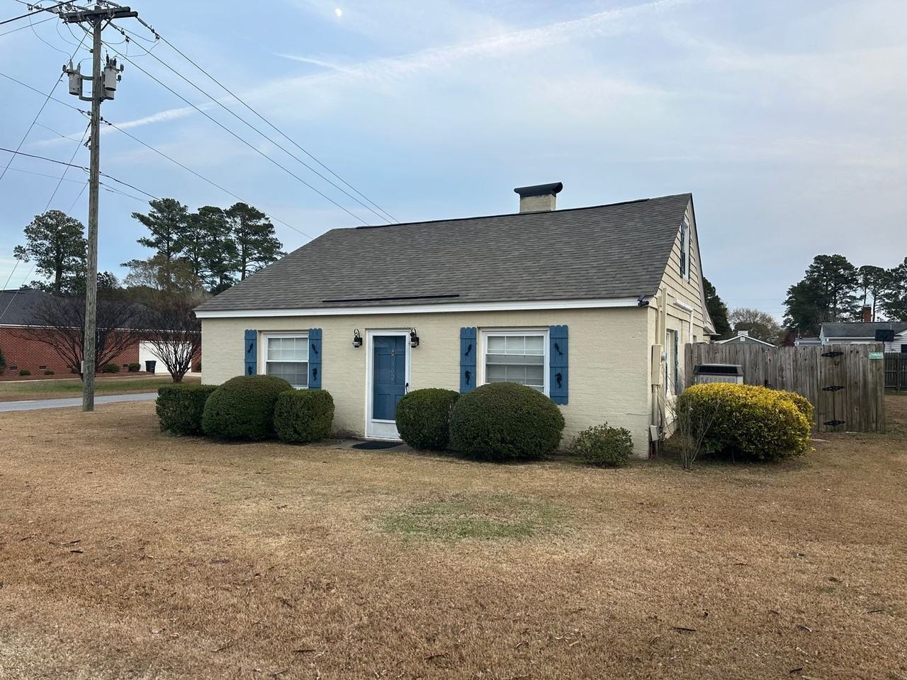 302 North Shores Road - Photo 3 of 22