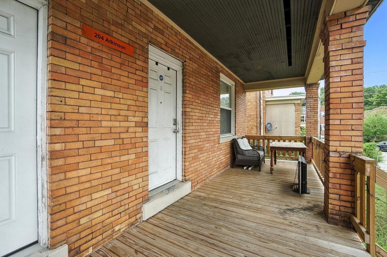 204 Atkinson St - Photo 4 of 35