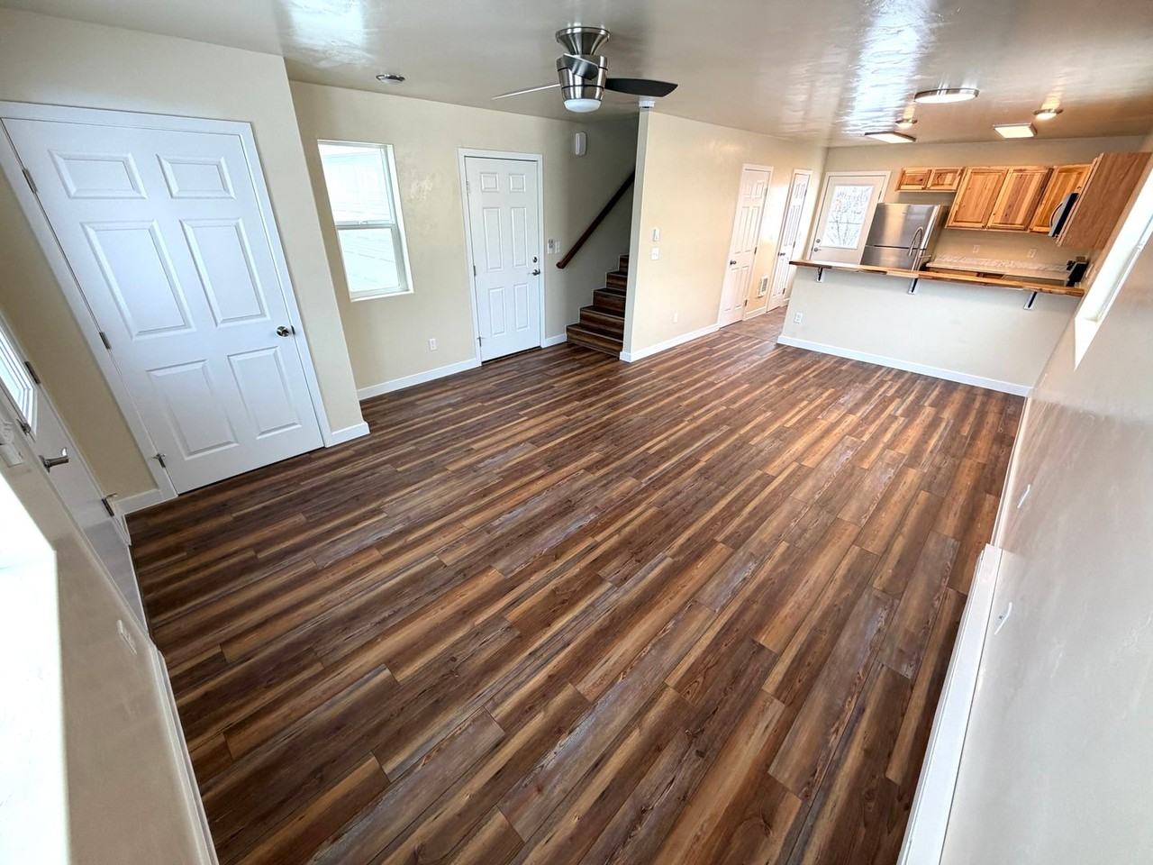 1904 N Harris St - Photo 6 of 17