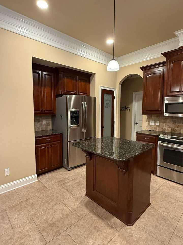 324 Camden Hill - Photo 6 of 19