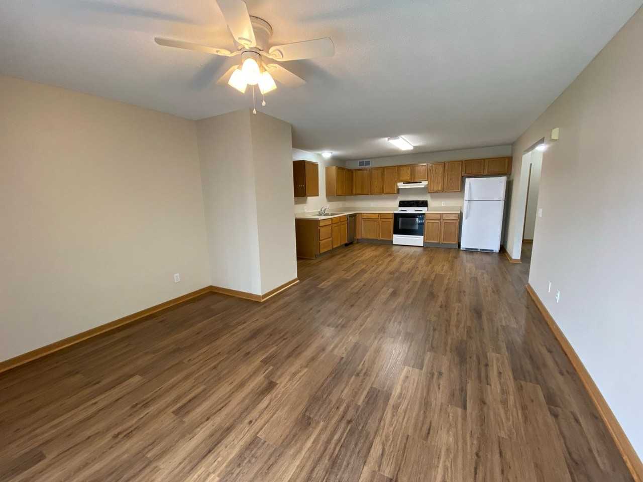 Dickinson Apartments - Photo 5 of 12