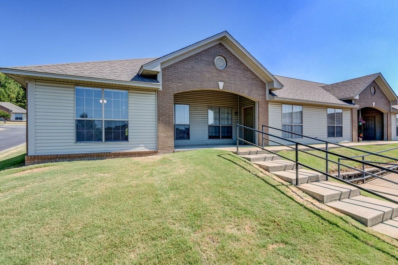 JuneBeene1 - Photo 2 of 15