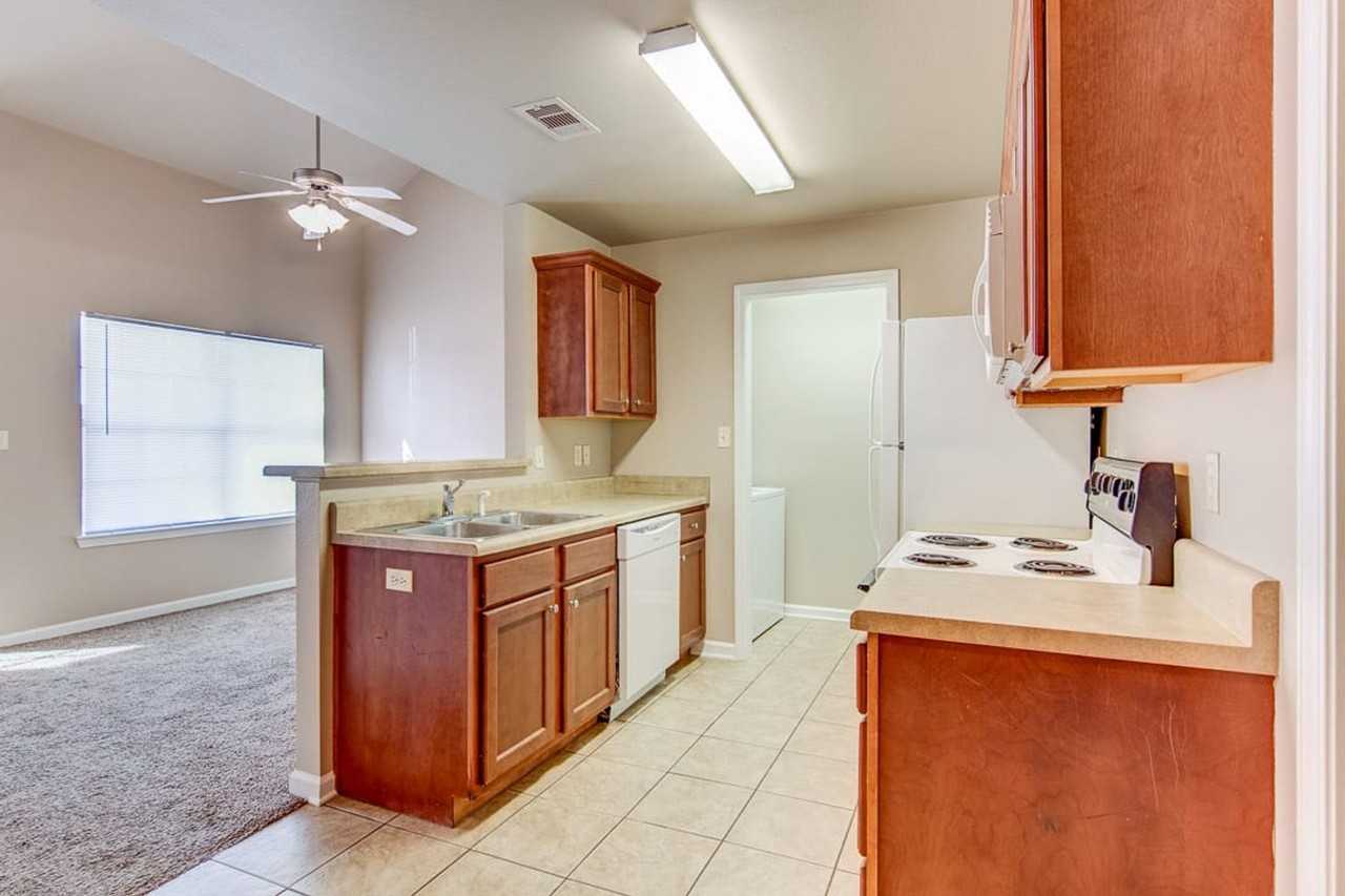 JuneBeene3 - Photo 2 of 18