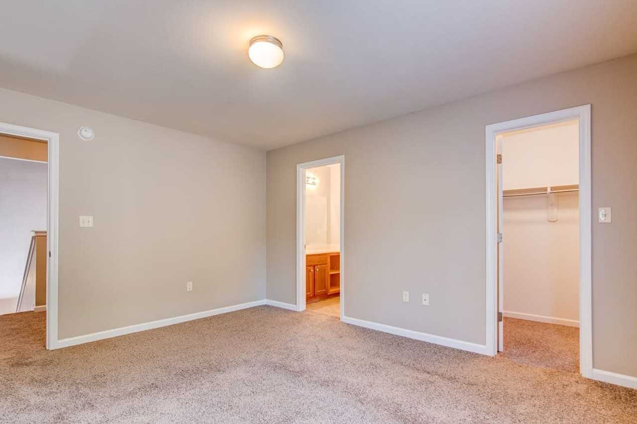 JuneBeene3 - Photo 5 of 18