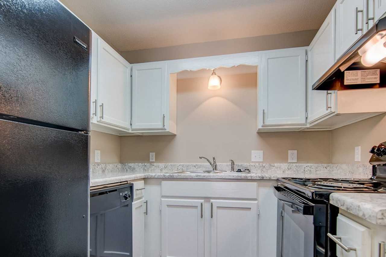 Westwood Garden II - Photo 5 of 14