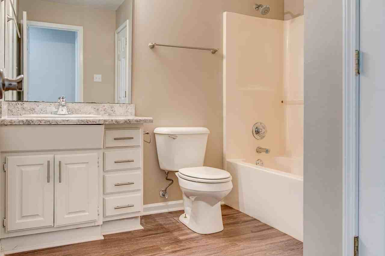 Westwood Garden II - Photo 6 of 14