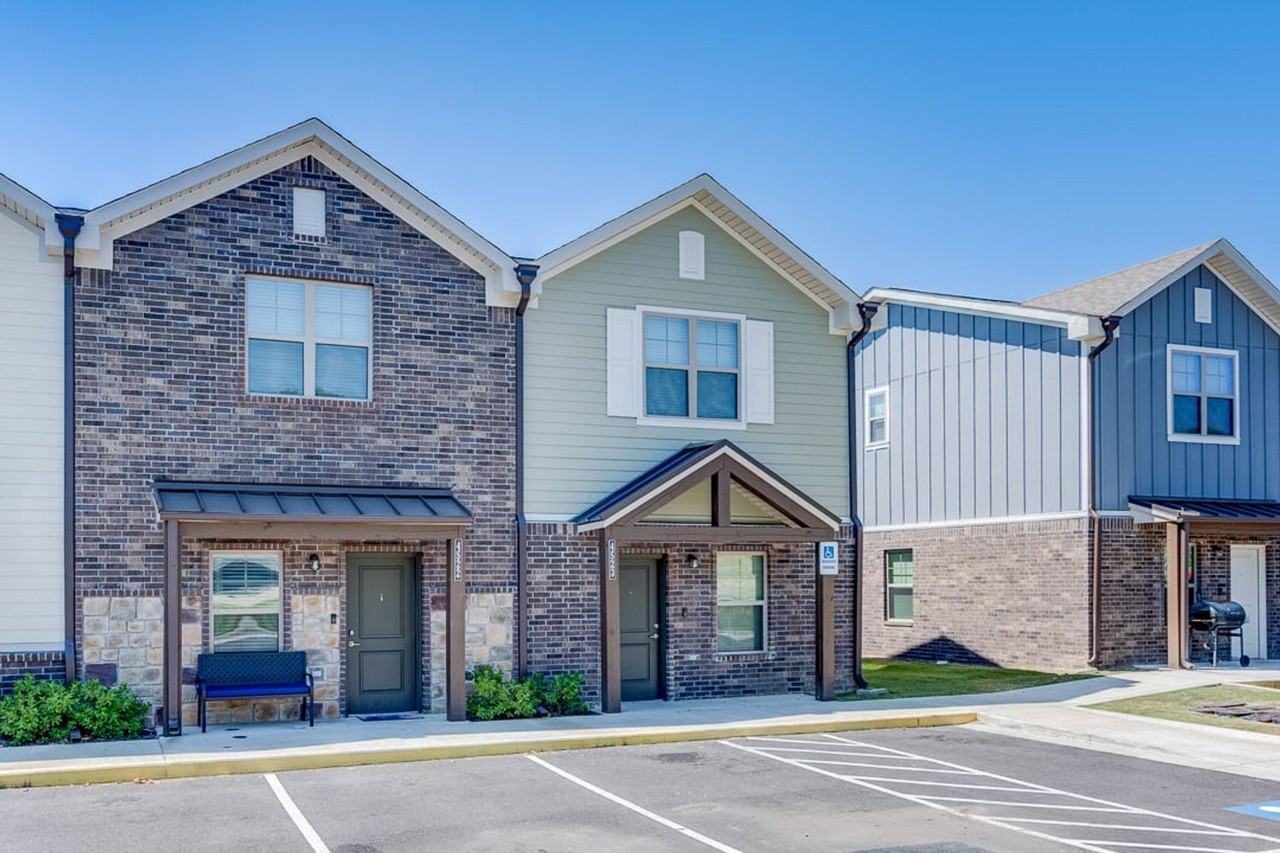 June Beene Townhomes - Photo 2 of 18