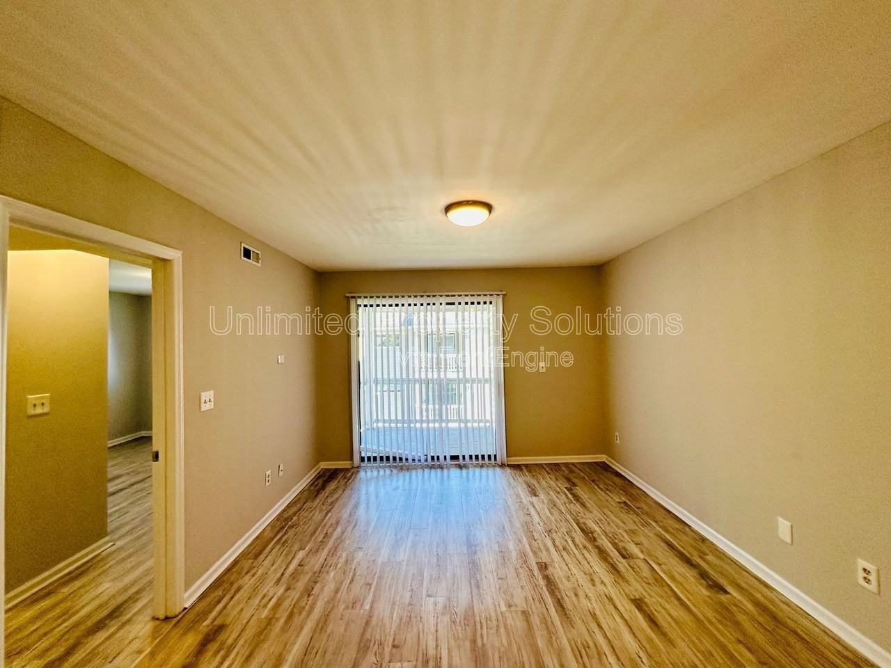 211 Sunn Aire Ct #C - Photo 2 of 15