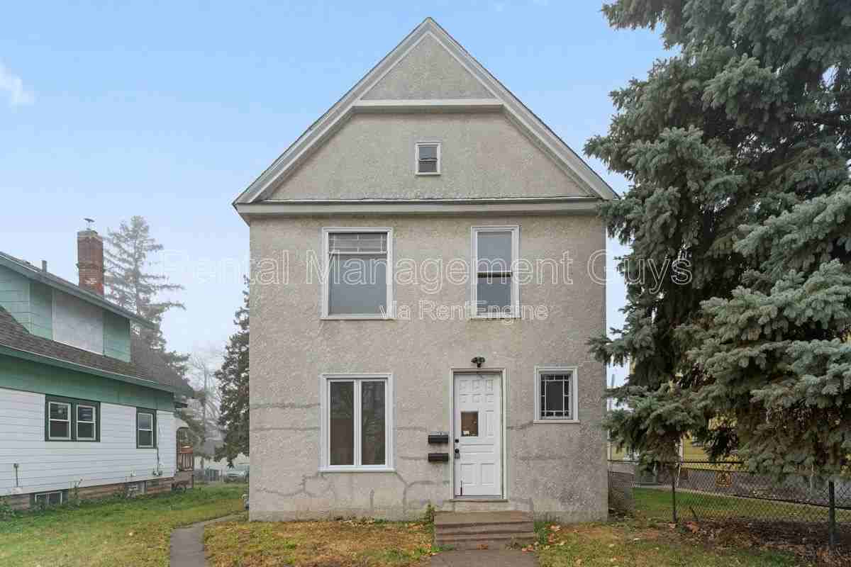 2631 Girard Ave N #1 - Photo 7 of 7