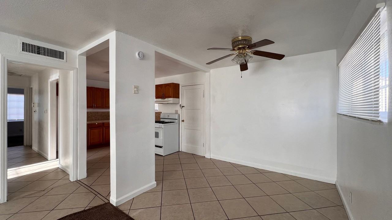 441 Adele Drive - Photo 7 of 38