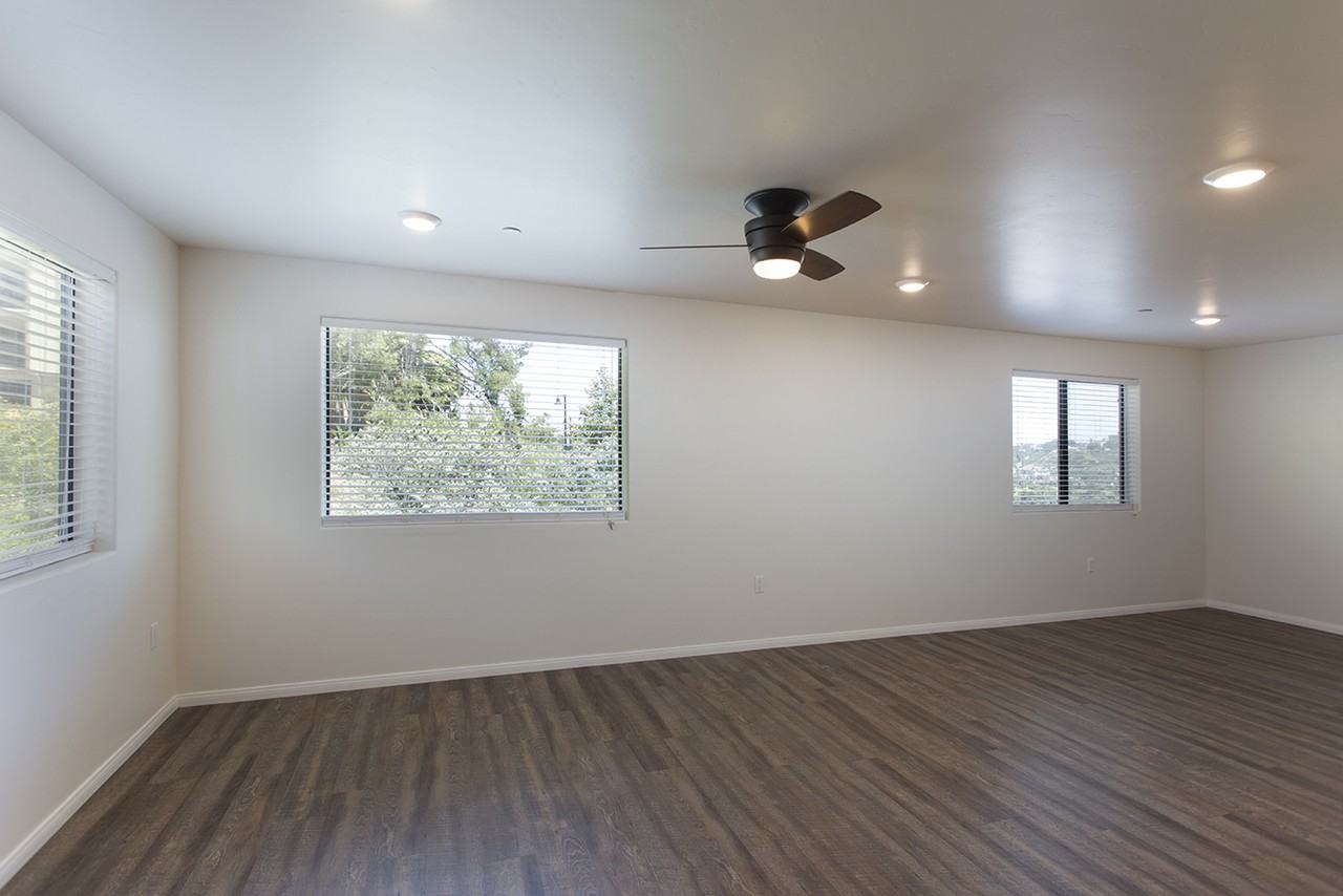 5978 Lauretta St - Photo 3 of 16