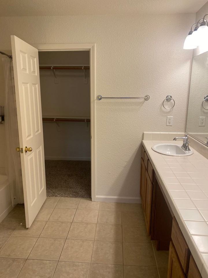 4711 W Mary Ave - Photo 5 of 9