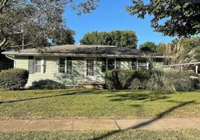 featured image of 2401 Brockman Street