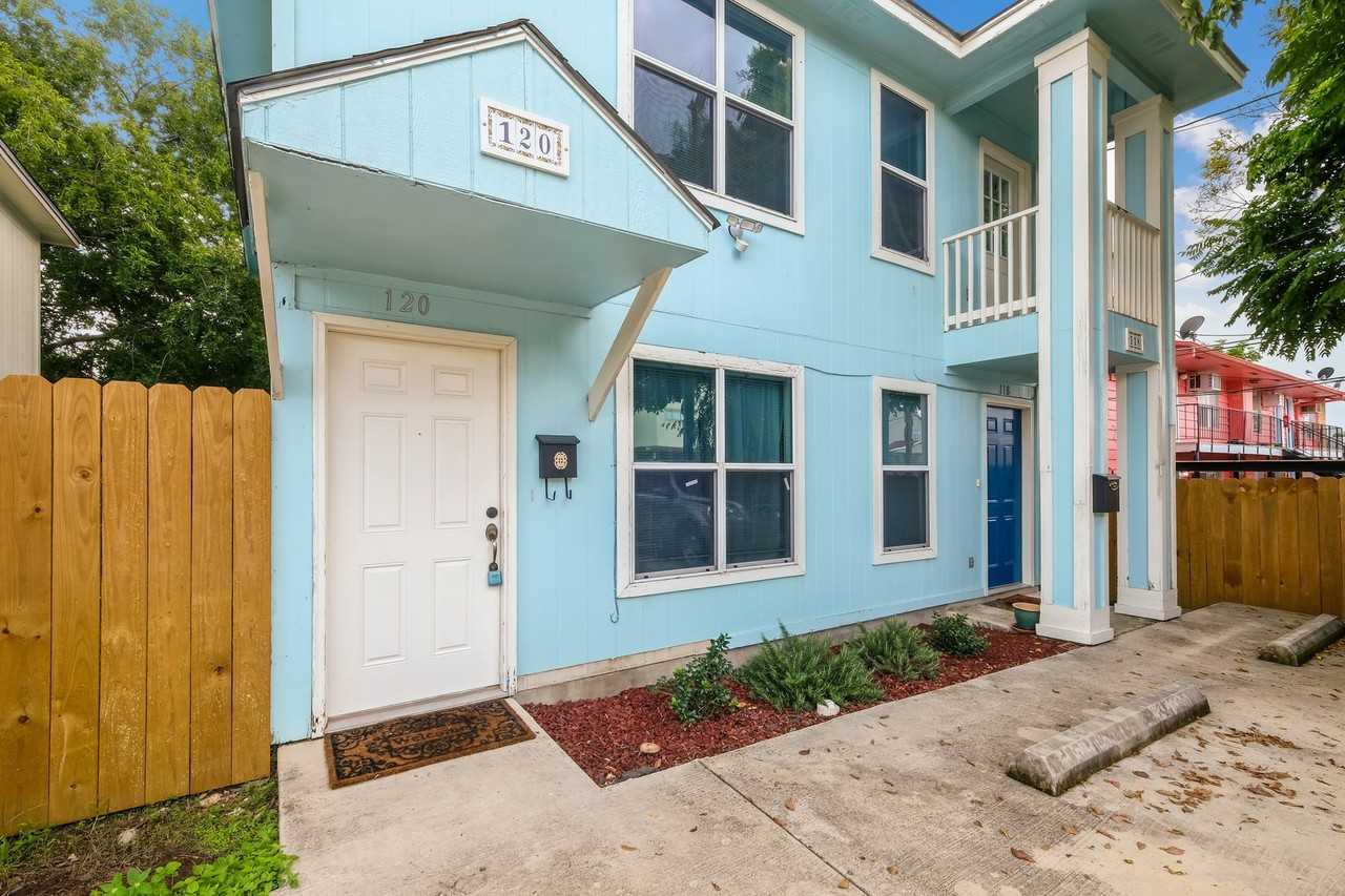 120 Andrews - Photo 3 of 27
