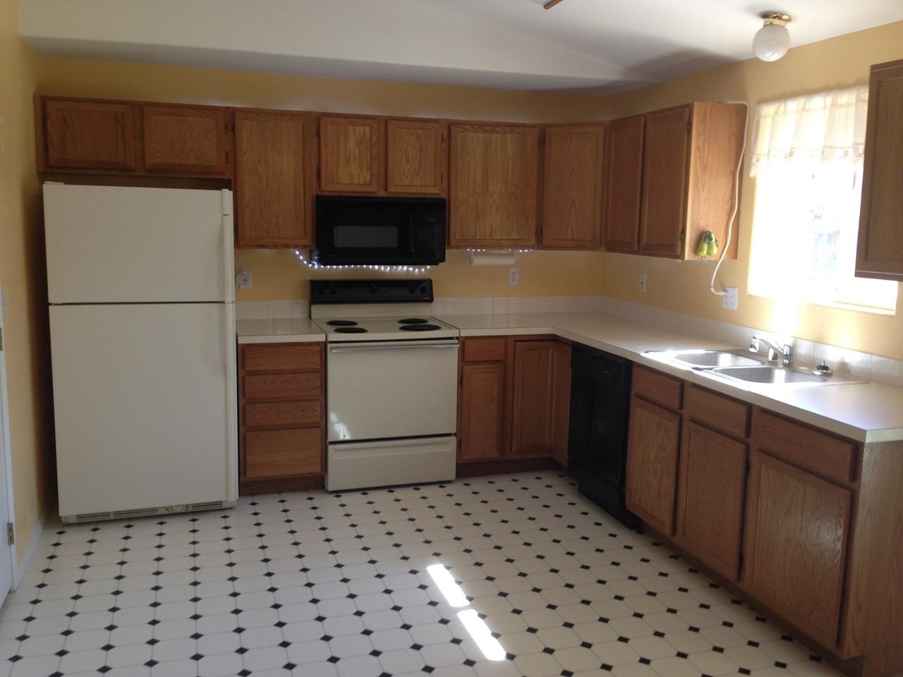 12411 West 11th Avenue