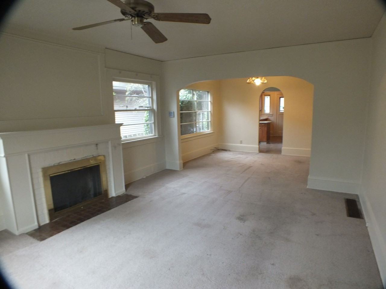 6833 Ne Glisan St - Photo 4 of 10