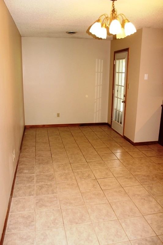 506 Mustang Dr - Photo 6 of 31