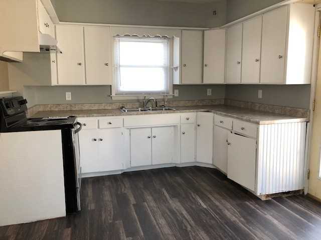 632 Newton Street - Photo 2 of 8