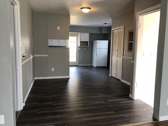 632 Newton Street - Photo 4 of 8