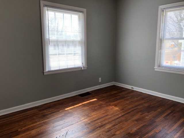 632 Newton Street - Photo 7 of 8