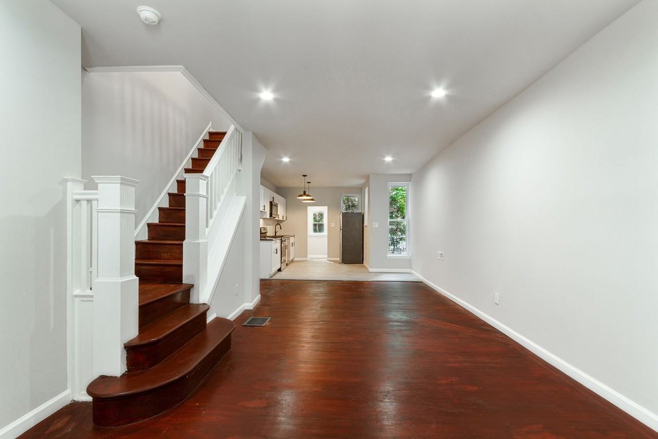 5628 Broomall St - Photo 5 of 24